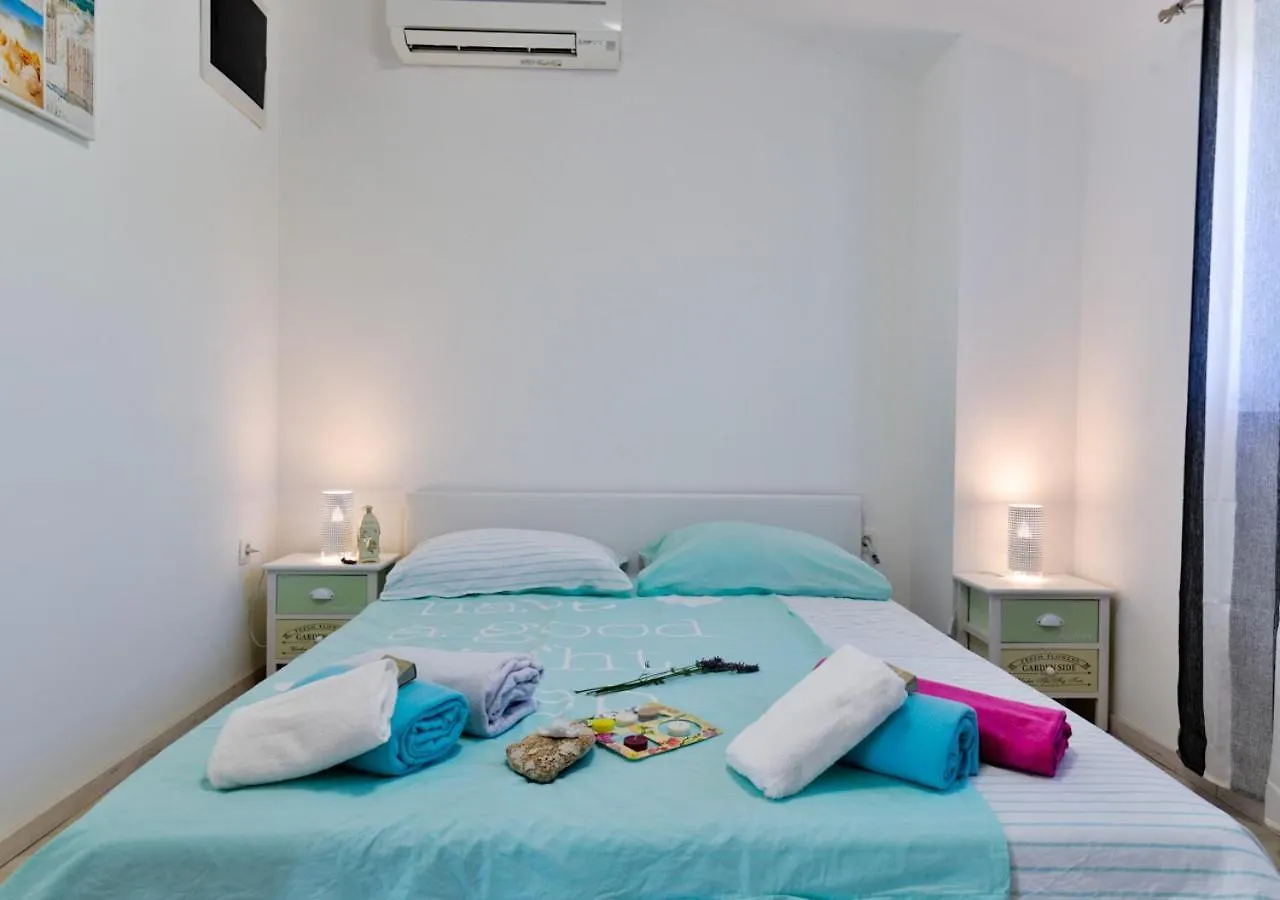 Villa Stella Juricani For 6 People Near Umag With Private Pool Only 4 Km From The Beach